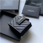 입생로랑   Y- 758748386