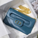 크리스찬디올 크로스백 M8018