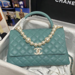 샤넬 플랩 백 28cm AS0519