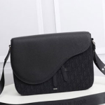 크리스찬디올 크로스백 DR210528