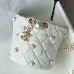 샤넬 버킷백 AS2518