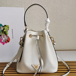 프라다 신상 가죽 버킷백 1BE032