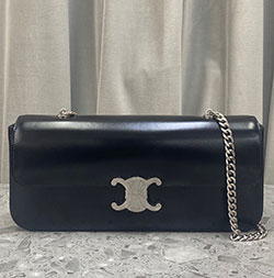 셀린느 크로스백 0352