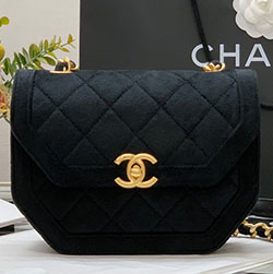 샤넬 플랩 백 AS211206