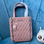 미우미우 숄더백 5BA220