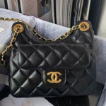 샤넬 체인 크로스백 AS3310