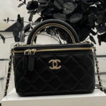 샤넬 플랩 동전백 17cm AS68083