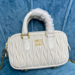 미우미우 숄더백 5BP077