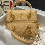 샤넬 플랩백 AS7768