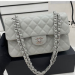 샤넬 플랩백 23cm AS1113