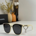 샤넬  CH-783493