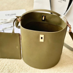 셀린느 토드백 19558