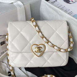 샤넬 플랩백 AS3979