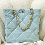 샤넬 핸드백 AS3519