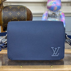 루이비통 패스트라인 웨어러블 월릿 M82085