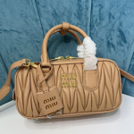 미우미우 숄더백 5BB142