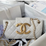 샤넬 핸드백 AS4611