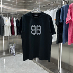 발렌시아가 B-64858