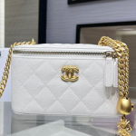 샤넬 핸드백 17cm  AP3204