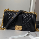 샤넬 핸드백 25cm AS67086