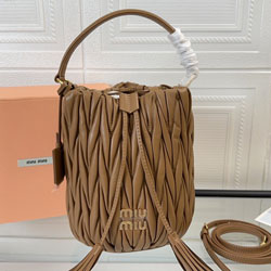 미우미우 숄더백  5BE084