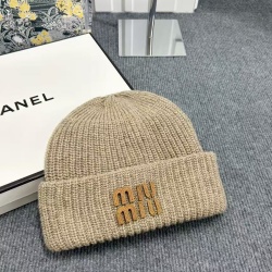 미우미우 M- 6768