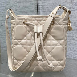 크리스찬디올 숄더백 M250817-1