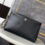 샤넬 클러치백 AS5582