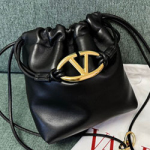 발렌티노 크로스백 250216-2